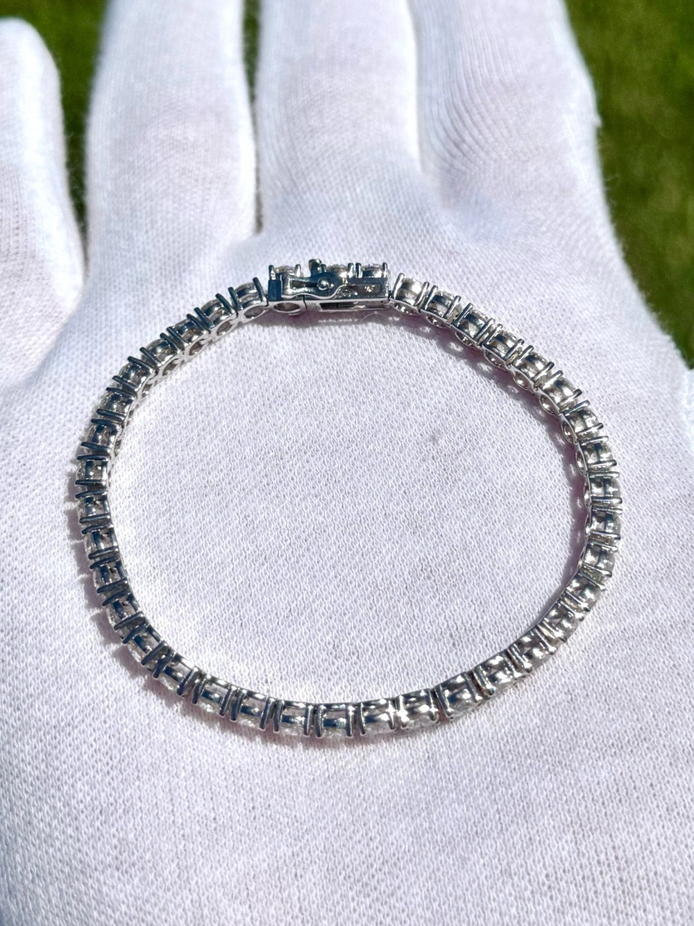 925 Silver, 13.5CTW Moissanite Tennis Bracelet - Picture 5 of 7
